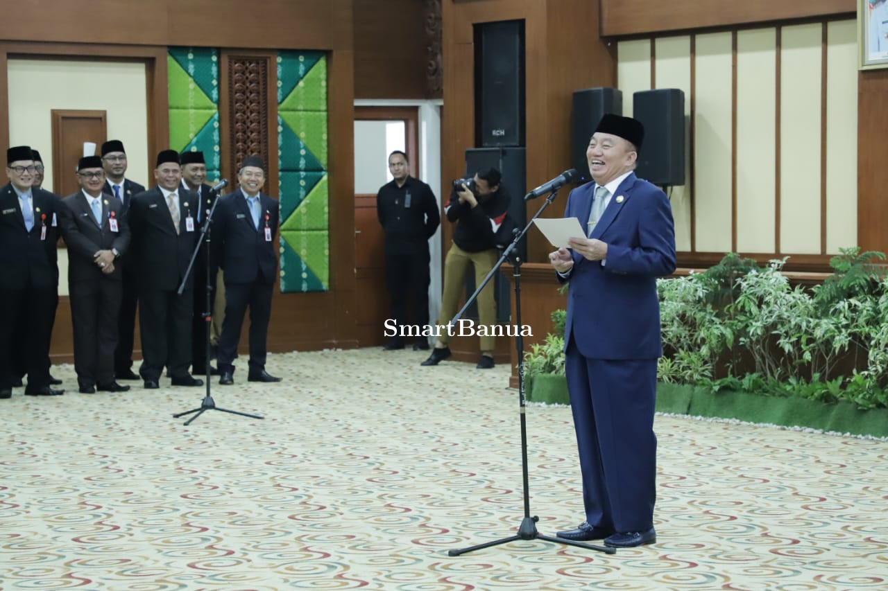Gubernur H. Muhidin Kukuhkan Pejabat Administrator dan Pegawas Lingkup Pemprov Kalsel