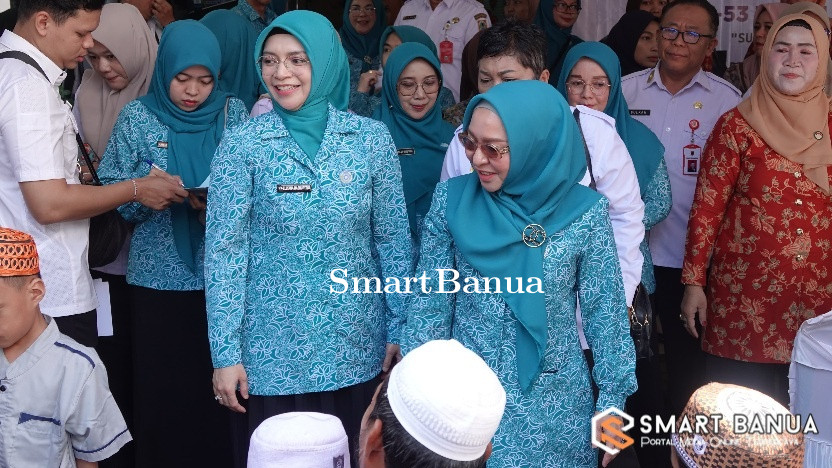 Dipimpin Langsung Hj. Fathul Jannah, PKK Kalsel Gelar Bakti Sosial, Sunatan Massal hingga Pasar Murah