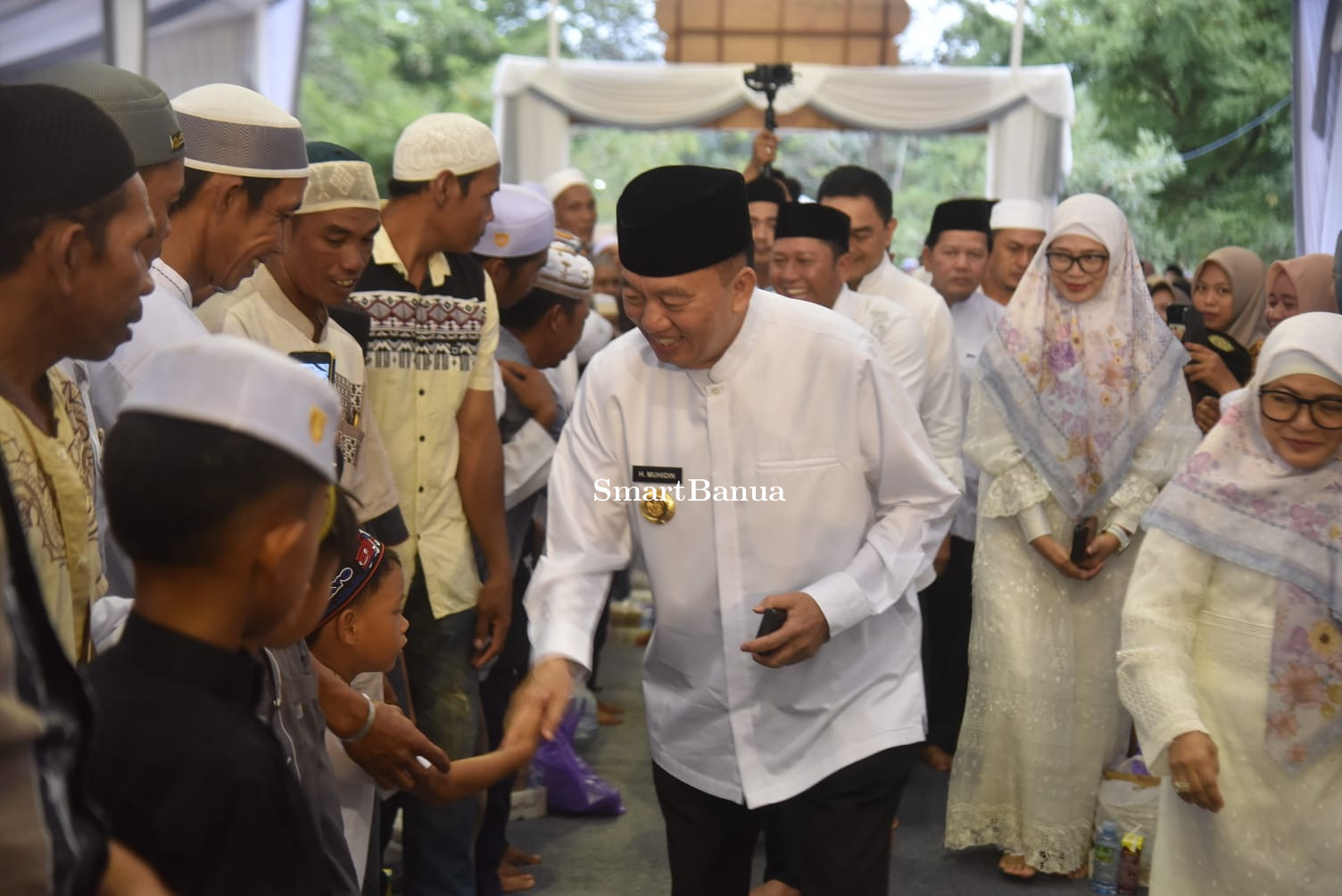 Gubernur H. Muhidin Buka Puasa Bersama Jajaran  PT Barito Putera Plantation dan Masyarakat Batola
