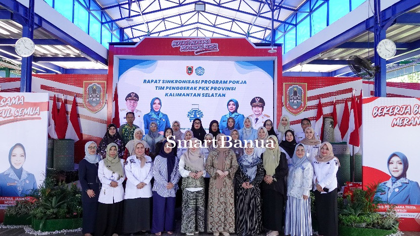 Hj Fathul Jannah Pimpin Rapat Sinkronisasi Program 2025 Hasil Koordinasi Pokja ke SKPD mitra Kerja PKK Kalsel