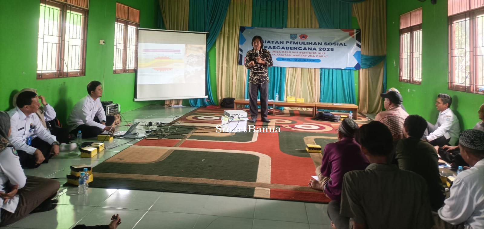 Kegiatan Pemulihan Sosial Pascabencana di Desa Keliling Benteng Kecamatan Martapura Barat.
