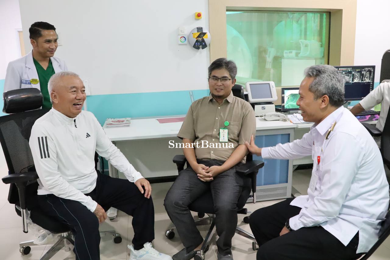 Tanggapi Isu Miring di Masyarakat Gubernur Tinjau Pelayanan RSUD Ulin