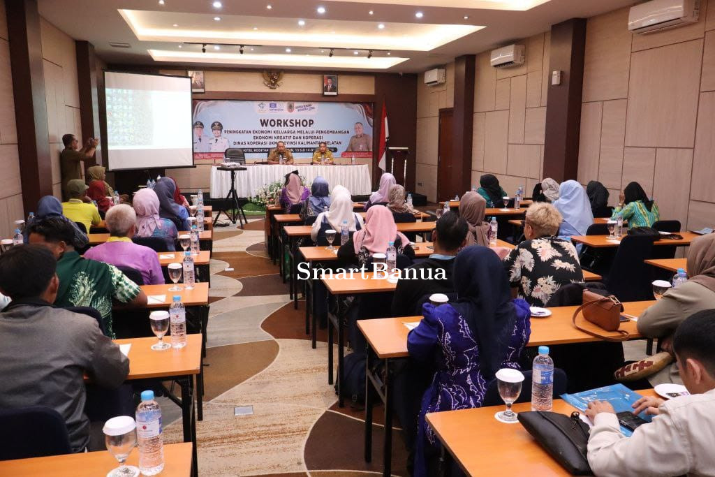 Peningkatan Ekonomi Keluarga Melalui Ekonomi Kreatif dan Koperasi