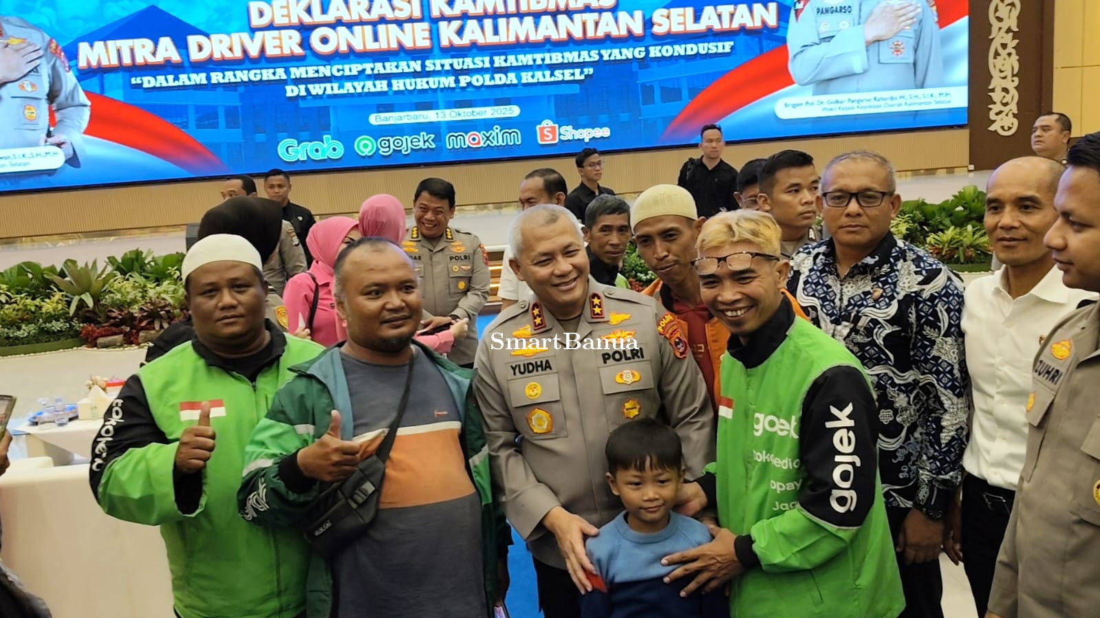 Ratusan Ojol Deklarasi Jaga Kamtibmas di Kalsel