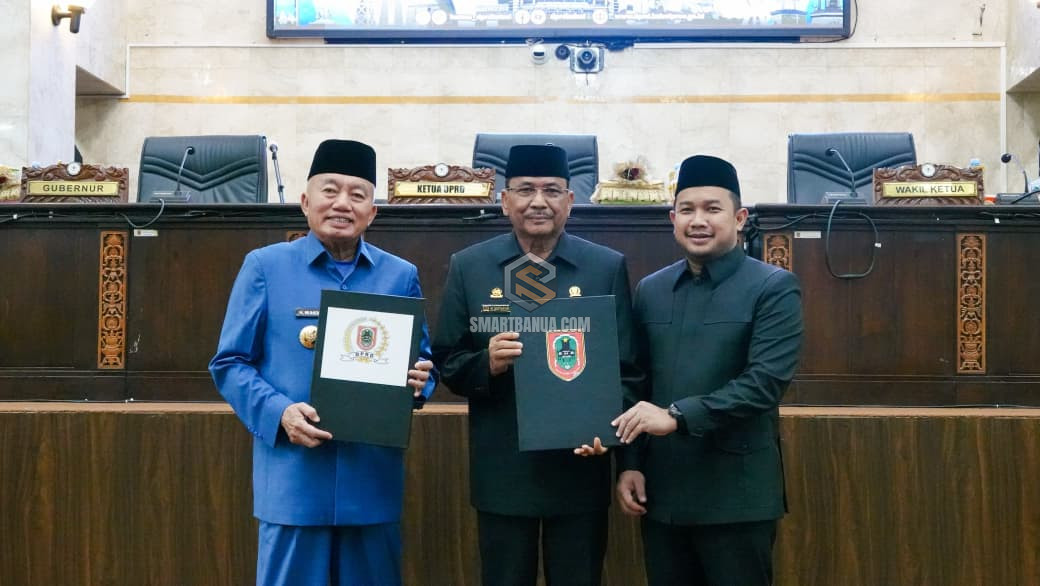 Gubernur Kalsel H. Muhidin Sampaikan Pendapat Akhir Raperda Grand Design Pembangunan Kependudukan 2025–2045