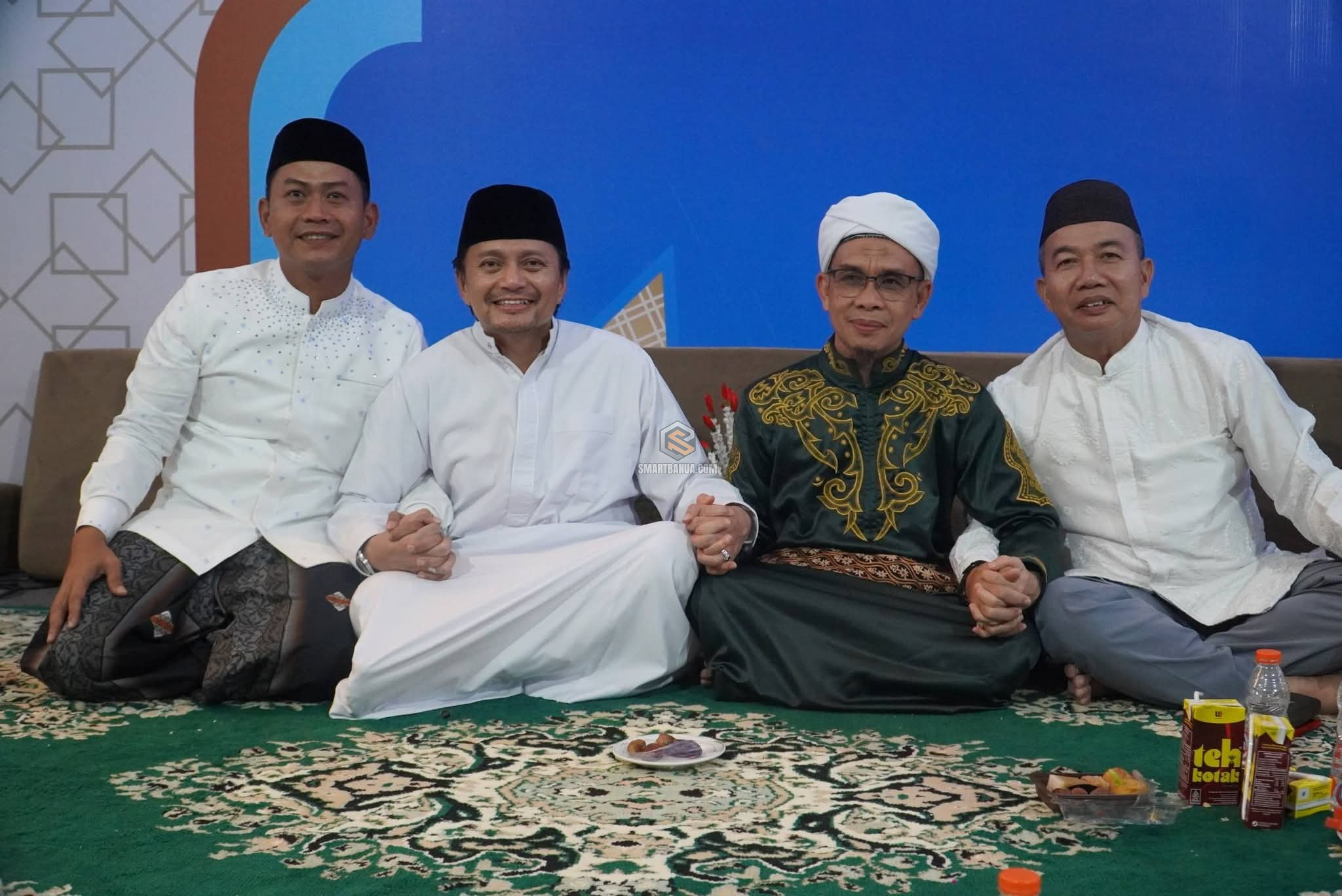 Wali Kota Banjarmasin Hadiri Buka Puasa Bersama dan Peringatan Haul di Kampung M...