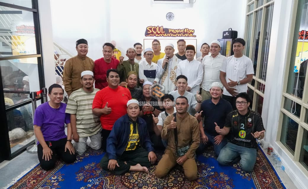 Wagub Hasnuryadi Berbuka Puasa Bersama Barito Mania; Dipersatukan dalam Cinta da...
