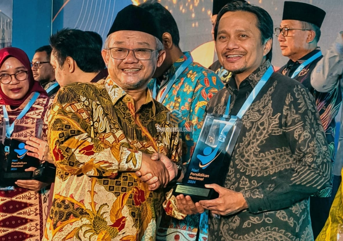 Pemprov Kalsel Raih 3 Penghargaan Nasional Bidang Pendidikan dari Mendikdasmen R...