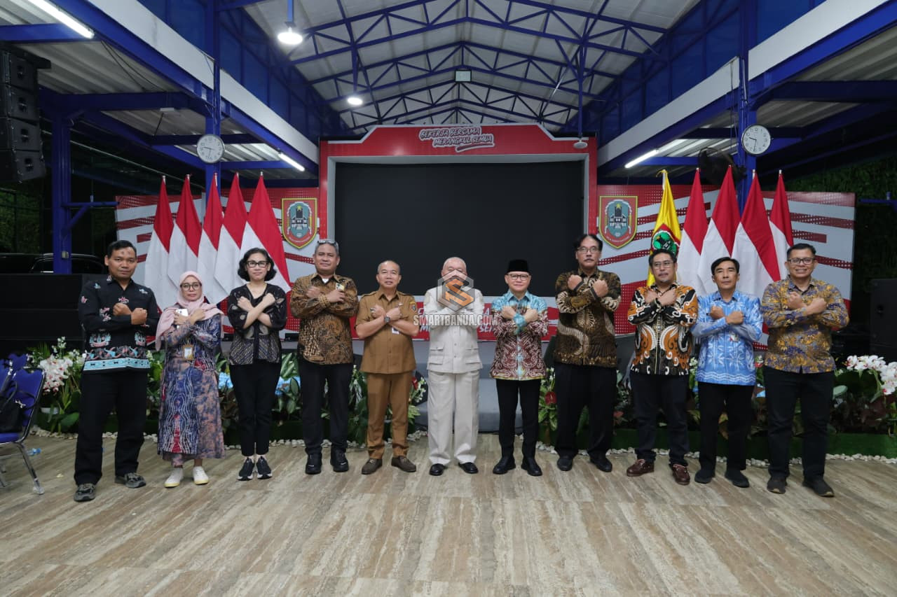 Silaturahmi Gubernur H. Muhidin Bersama Menteri Pelindungan Pekerja Migran Indon...
