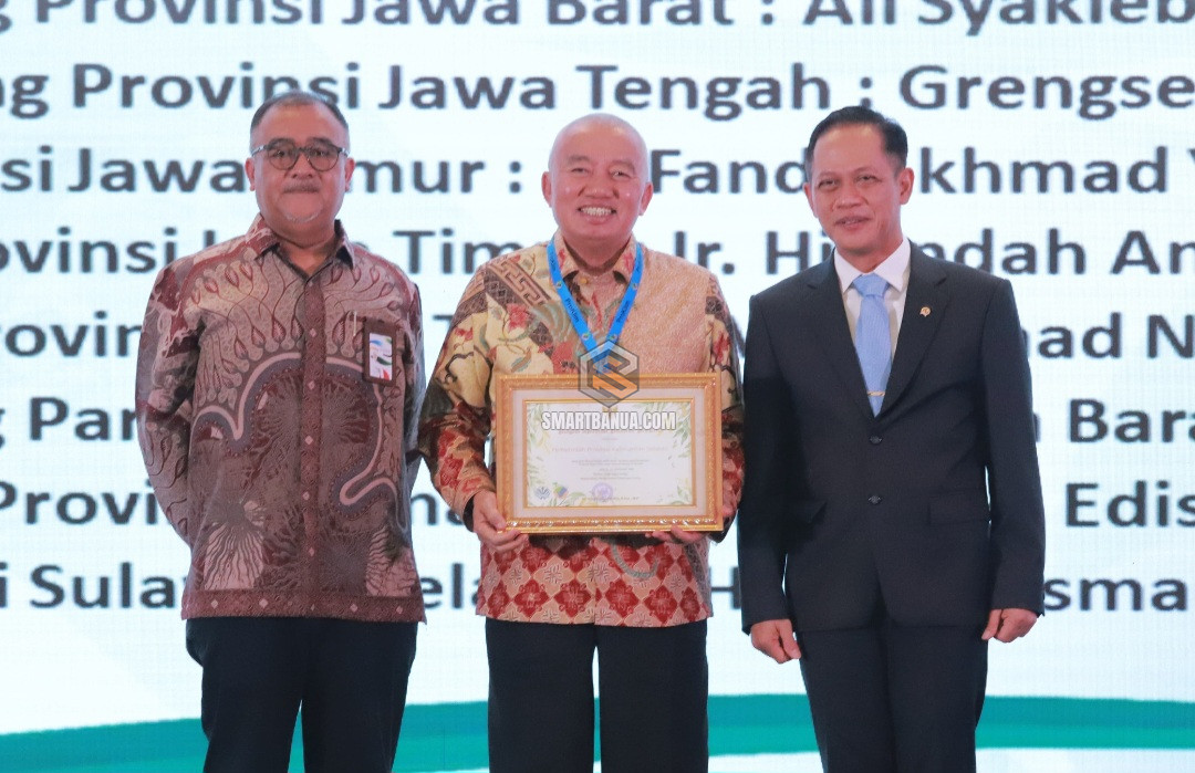 Kementerian LH Anugerahkan Penghargaan Pembina ProKlim 2025 kepada Gubernur Kalsel